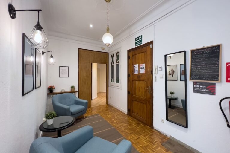 Coliving Barcelona Hotel Entance Hall