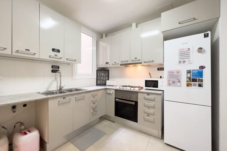 Coliving Barcelona Kitchen