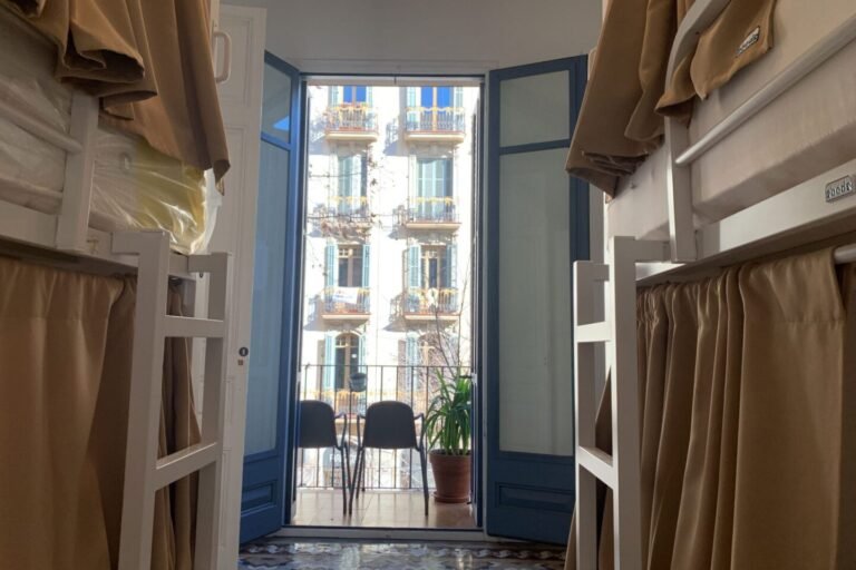 Coliving Space Barcelona Shared Dormitory